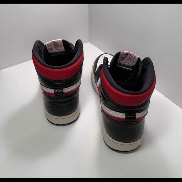 Air Jordan 1 Retro High - Picture 6 of 7